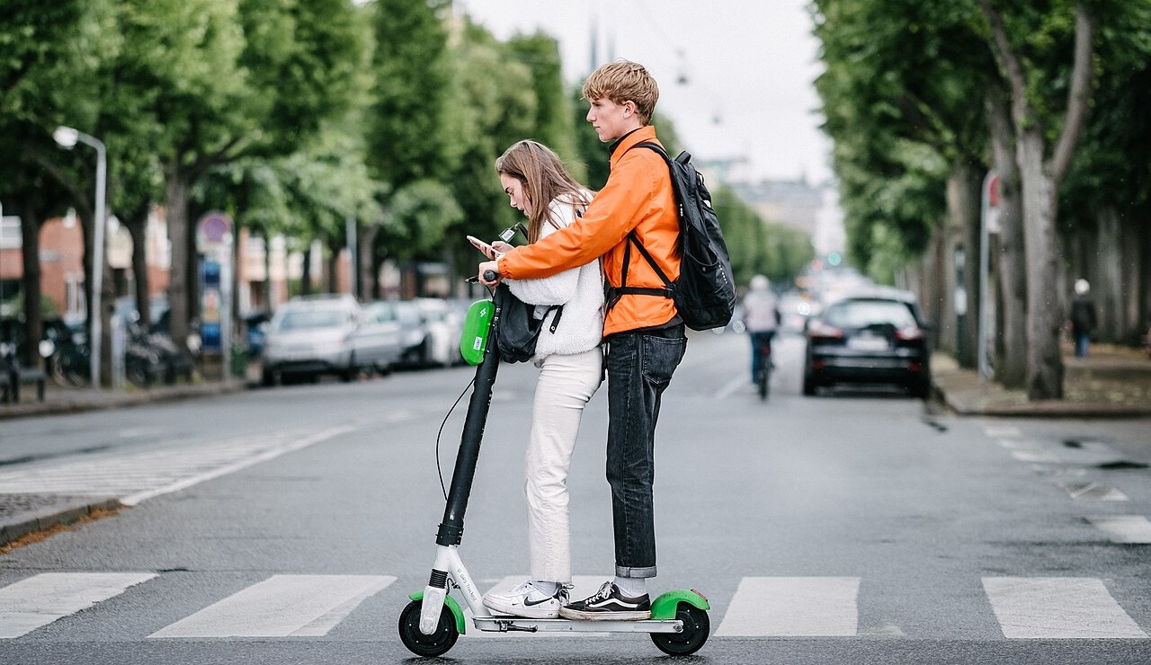 Two People on an Electric Scooter: Why This is a Bad Idea