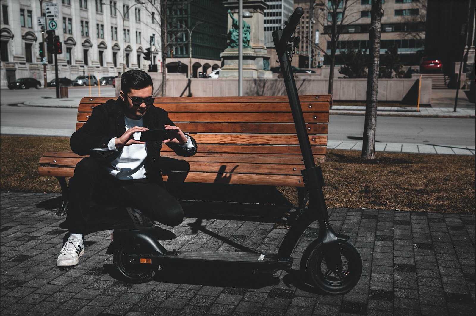 Electric Scooter Buying Guide | Apollo Scooters Canada